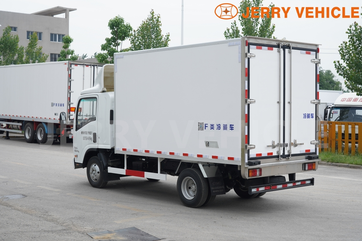 18T HOWO Refrigerator Truck are ready ship to Suriname 